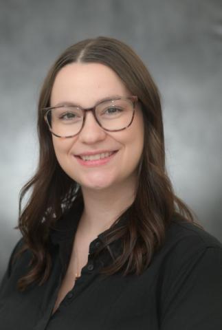 Elise Aziz headshot