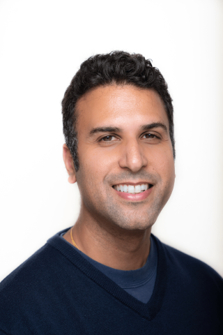 Vininder Khunkhun, MD