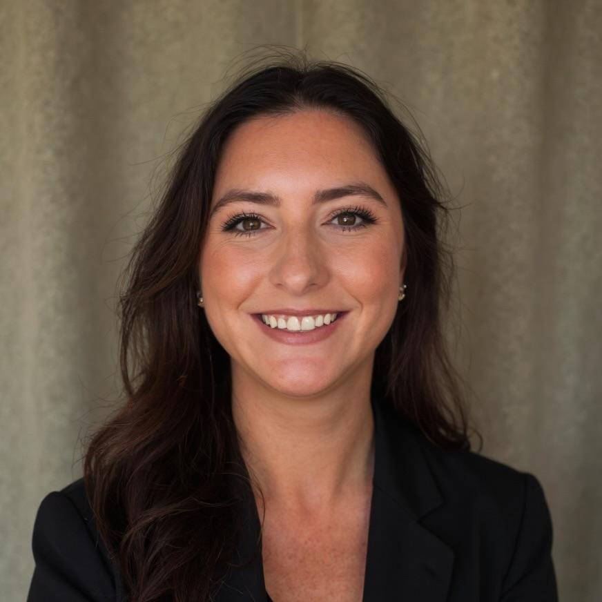 Headshot-Picture Elizabeth Essert 