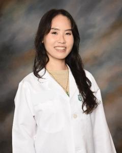 Angela Dang headshot