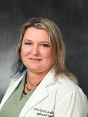 Amy Kinzie, DNP, APRN, FNP-C Headshot