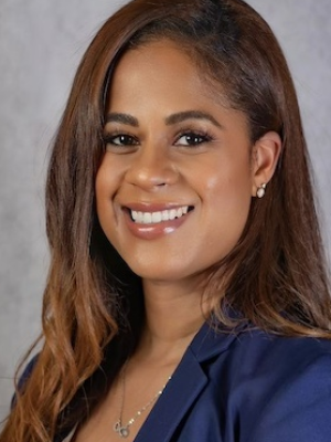 Raven Holmes, MD